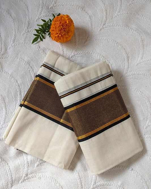 Set Mundu - Black and golden border