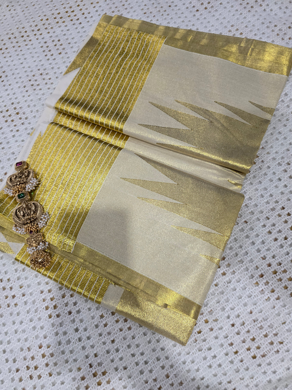 Hand loomed Kerala Saree